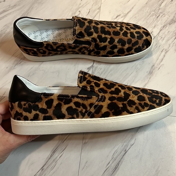 Flats_&_Loafers